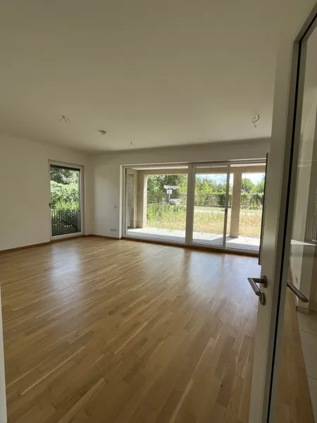 Charmante 2-Zimmerwohnung mit Einbauküche und großer Terrasse am Mauerpark — photo 1